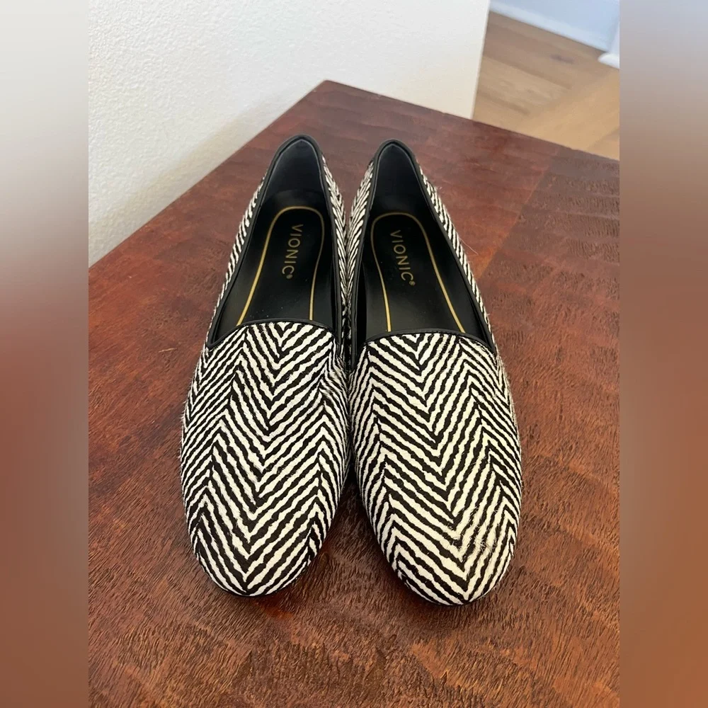 Vionic Willa Herringbone Calf Hair Loafer Black & White Zebra Preppy Minimalist